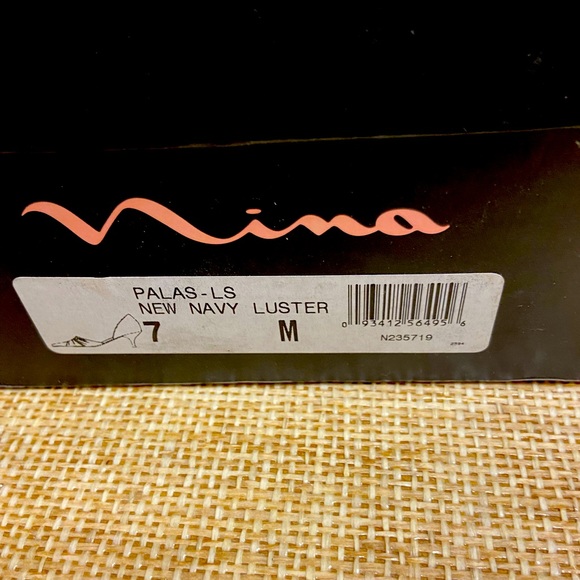 Nina blue satan heels, size 7 - Picture 4 of 4